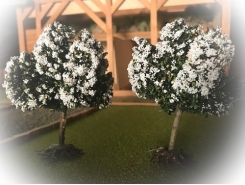 2 alberi di frutti 7 cm fiorenti bianco ( Er Decor - ER.2381 )
