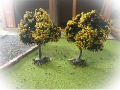 2 alberi di frutti 7 cm fiorenti giallo ( Er Decor - ER.2382 )